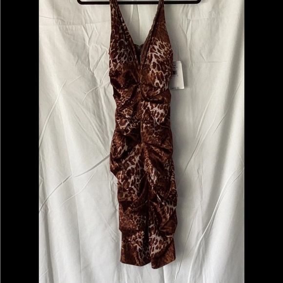 Dress - Picture 2 of 3